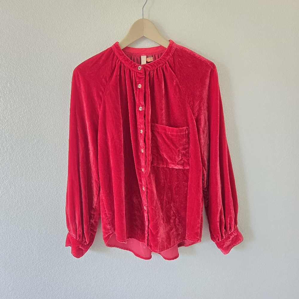 Anthropologie Pilcro Puff-Sleeved Velvet Buttondown Red‎ / Rouge  Size Medium MP - Picture 4 of 16